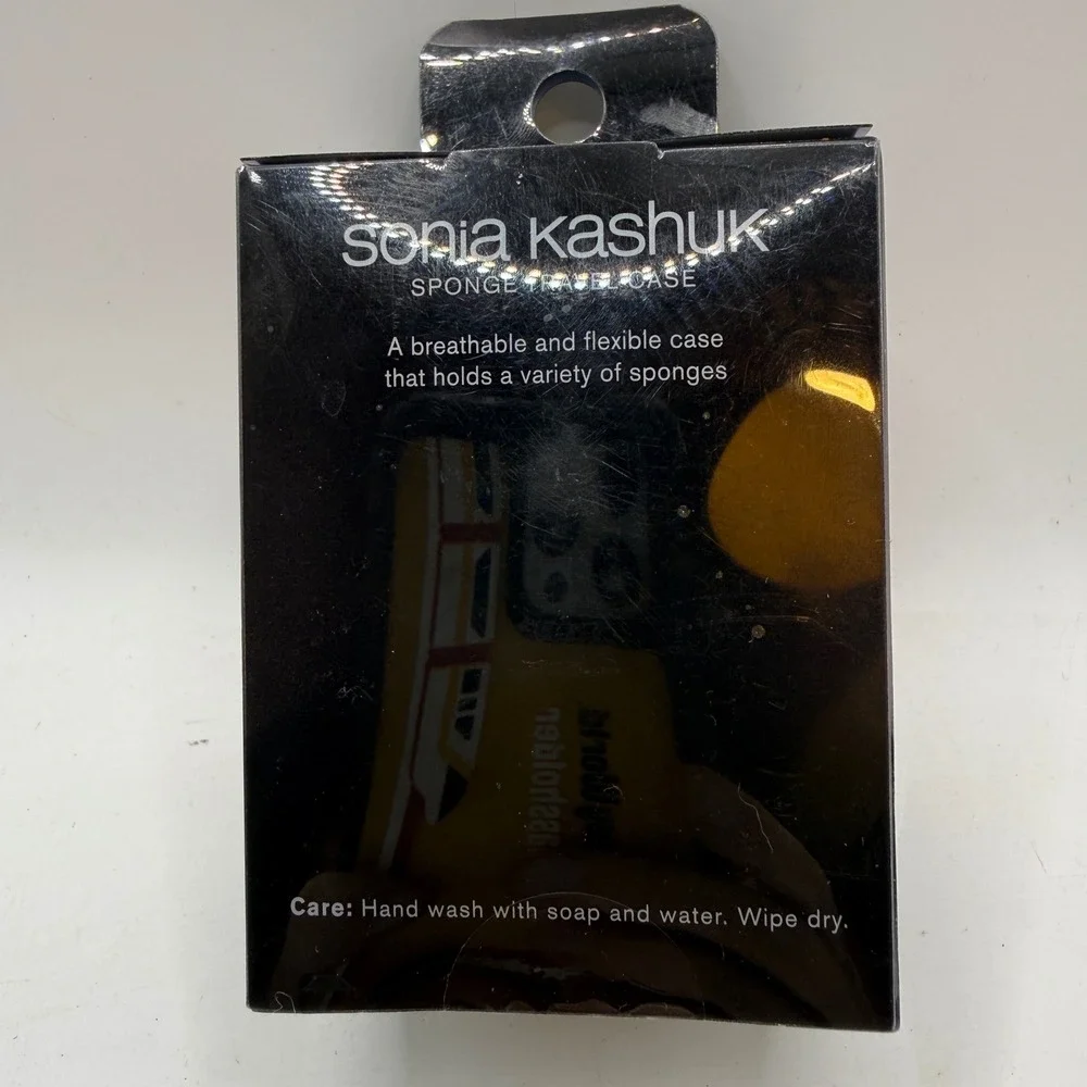 Sonia Kashuk Pink Makeup Sponge Travel Case Breathable Flexible Blender Holder